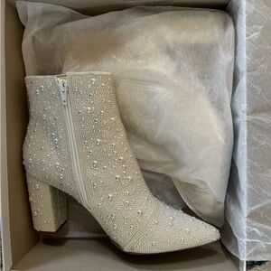 Betsey Johnson Cady Boot Ivory